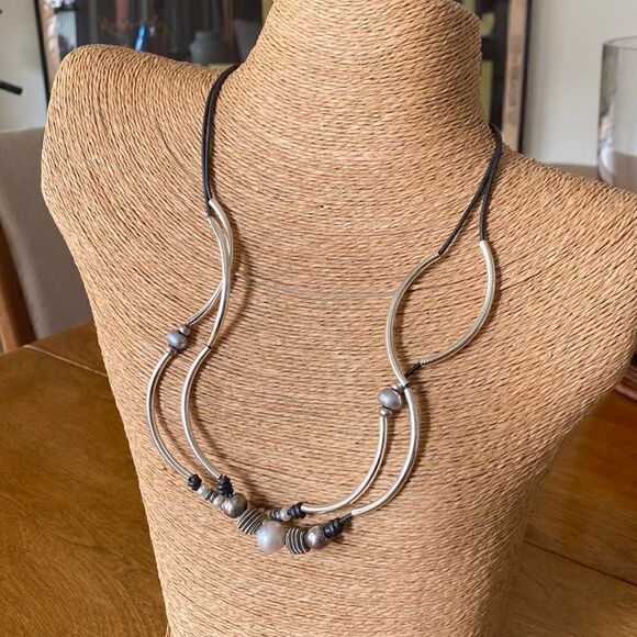 Lizzy  James  bracelet/necklace - Picture 2 of 4